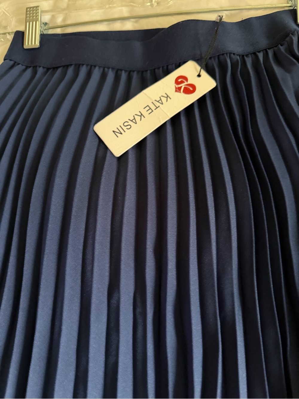 Kate Kasin Navy High-Waist Pleated Midi Skirt - Picture 4 of 7